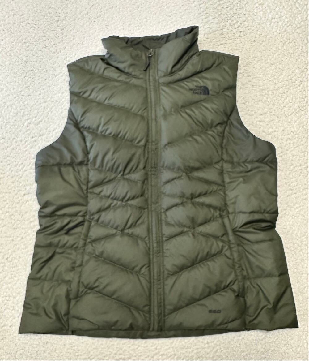 The North Face Womens 550 Down Puffer Vest Size XL
